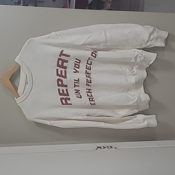 ZARA - Oversized Sweater - Picture 1 of 4